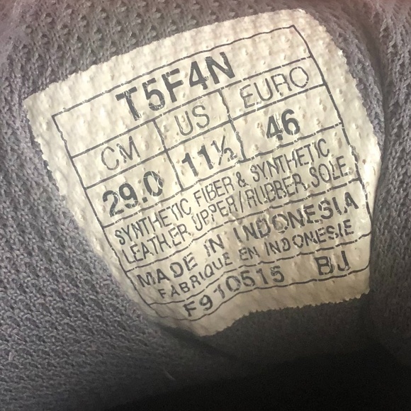 ASICS T5F4N lightweight sneaker silver 11.5 - Picture 5 of 9